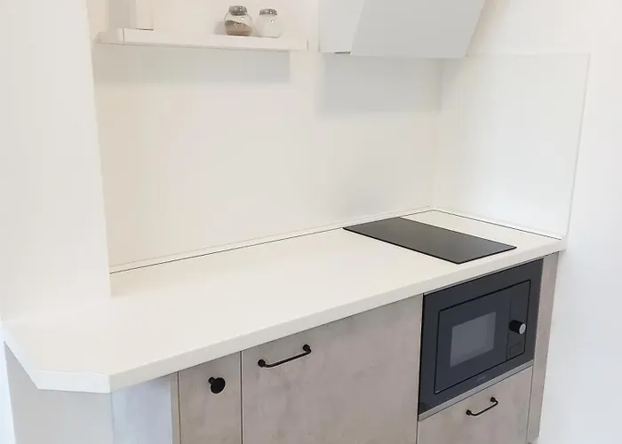 Bruno Split Centre Apartment&Room