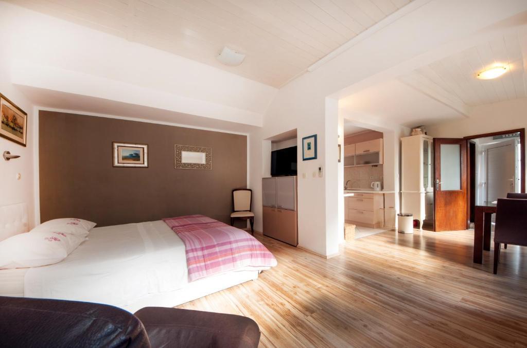 Bruno Centre Apartment&room Spalato